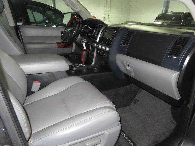 2018 Toyota Sequoia PLATINUM SEQUOIA 4X4 LEATHER 2 OWNER EXTRA CLEAN 3RD ROW SEAT  - 22888950 - 32