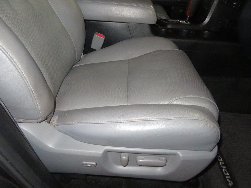 2018 Toyota Sequoia PLATINUM SEQUOIA 4X4 LEATHER 2 OWNER EXTRA CLEAN 3RD ROW SEAT  - 22888950 - 33