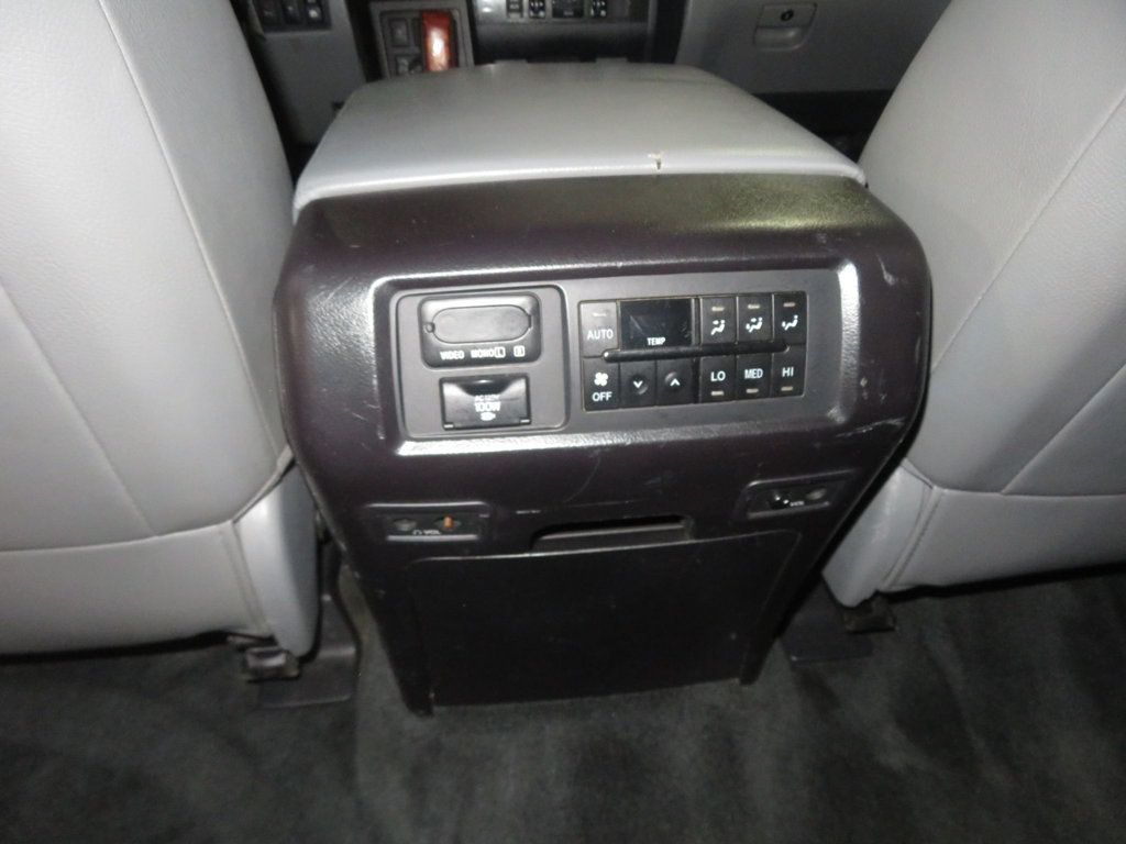 2018 Toyota Sequoia PLATINUM SEQUOIA 4X4 LEATHER 2 OWNER EXTRA CLEAN 3RD ROW SEAT  - 22888950 - 35