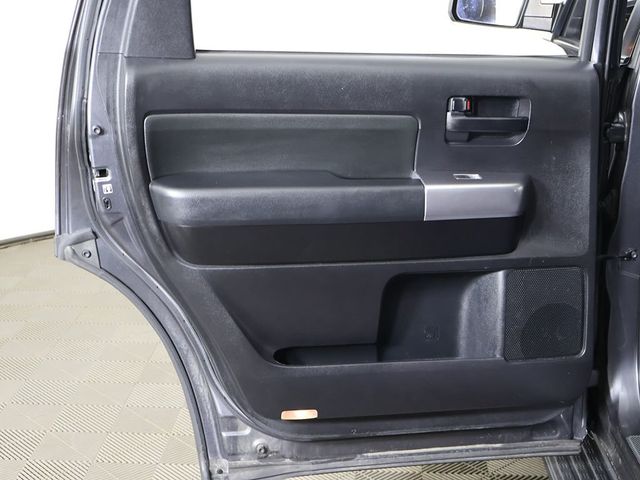 2018 Toyota Sequoia TRD Sport 4WD - 23003453 - 26