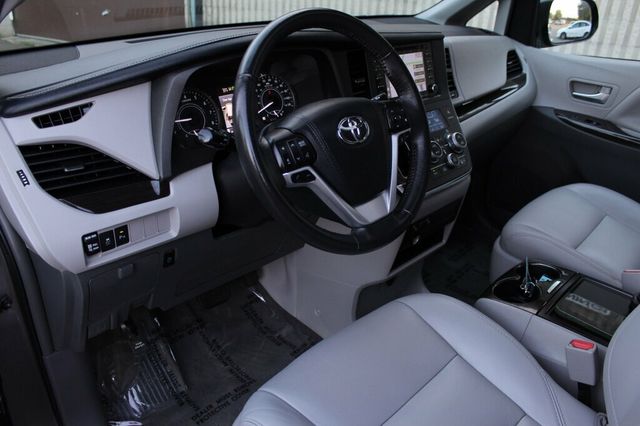 2018 Toyota Sienna AWD ONE OWNER XLE W/ NAVIGATION, LEATHER, MOONROOF - 23075583 - 24