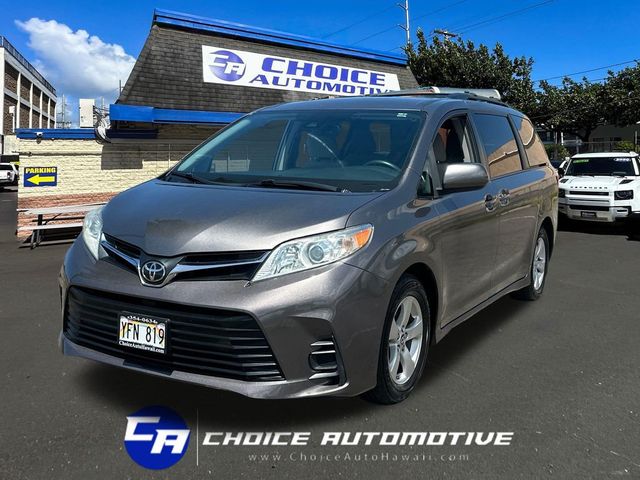 2018 Toyota Sienna LE Automatic Access Seat FWD 7-Passenger - 23050755 - 0