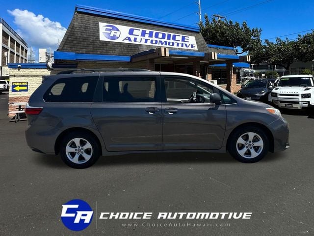 2018 Toyota Sienna LE Automatic Access Seat FWD 7-Passenger - 23050755 - 8
