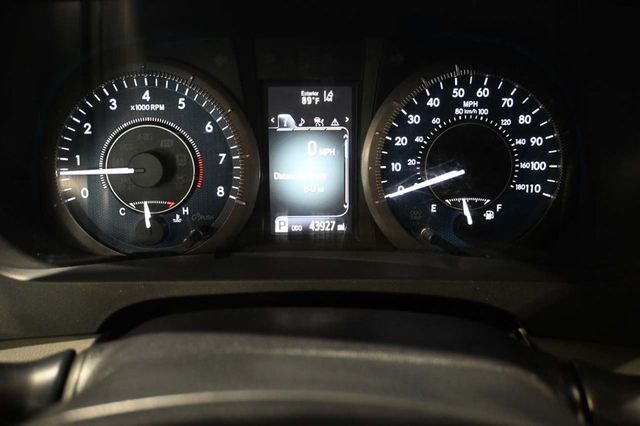 2018 Toyota Sienna LE Automatic Access Seat FWD 7-Passenger - 23063682 - 35