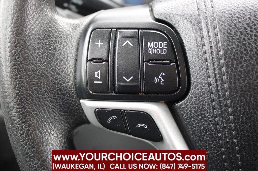 2018 Toyota Sienna LE Automatic Access Seat FWD 7-Passenger - 22912351 - 23