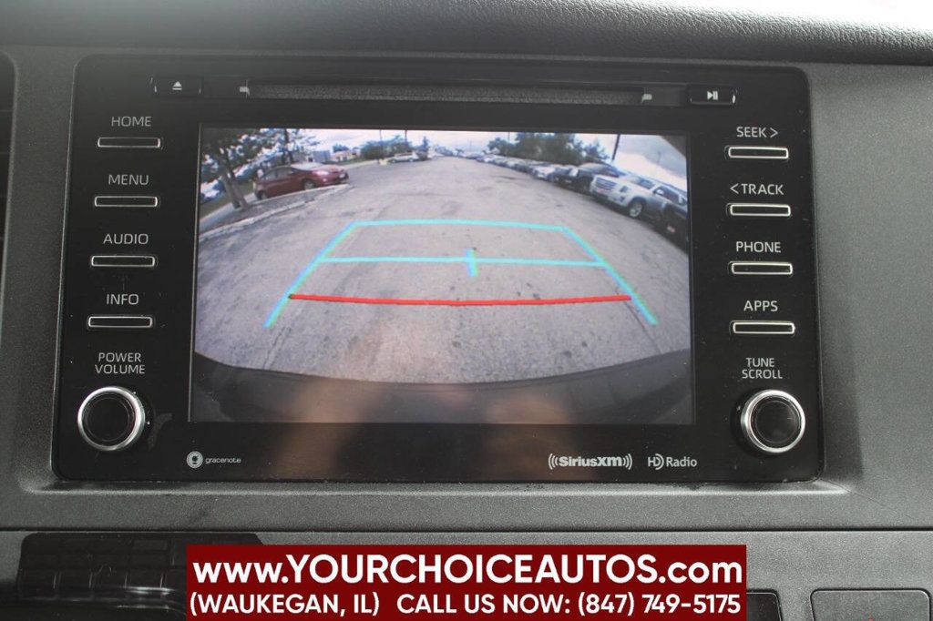 2018 Toyota Sienna LE Automatic Access Seat FWD 7-Passenger - 22912351 - 26