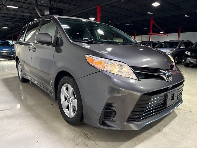2018 Toyota Sienna LE FWD 8-Passenger - 23073659 - 7