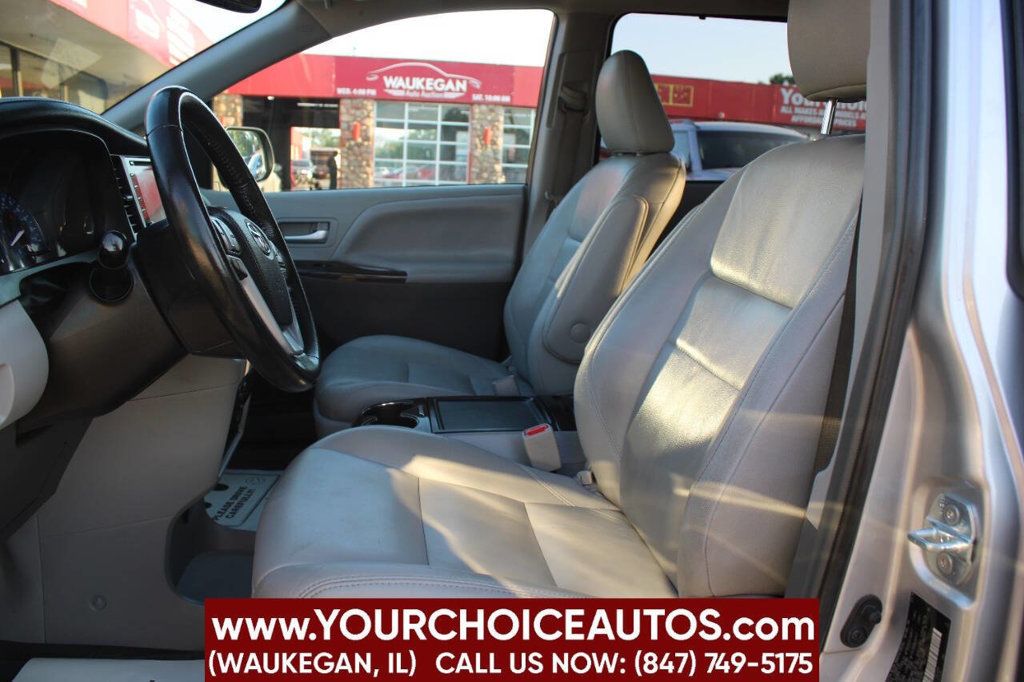 2018 Toyota Sienna Limited FWD 7-Passenger - 22916059 - 12