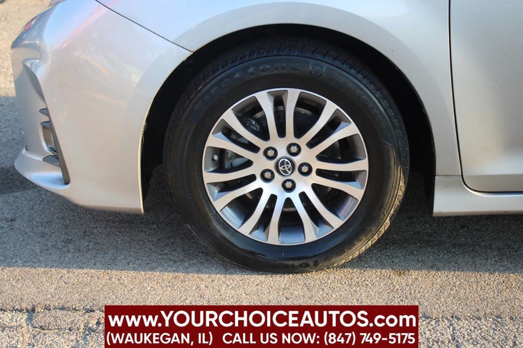 2018 Toyota Sienna Limited FWD 7-Passenger - 22916059 - 8