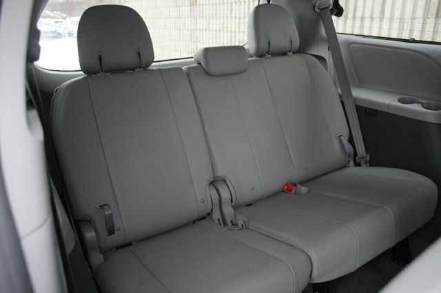 2018 Toyota Sienna ONE OWNER AWD XLE PREMIUM - 22947053 - 12