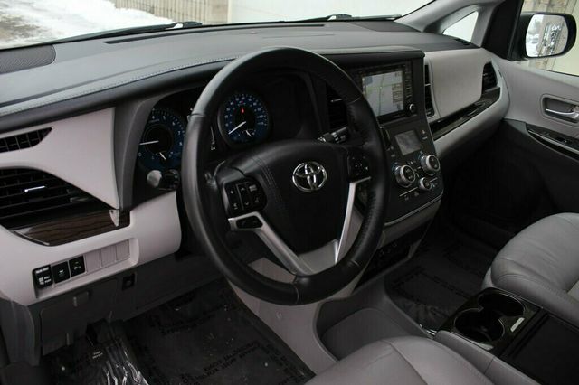 2018 Toyota Sienna ONE OWNER AWD XLE PREMIUM - 22947053 - 26