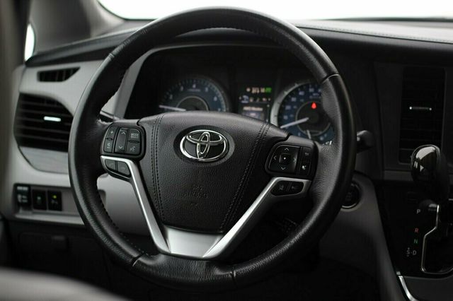 2018 Toyota Sienna ONE OWNER AWD XLE PREMIUM - 22947053 - 30