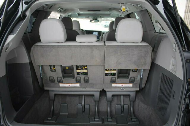 2018 Toyota Sienna ONE OWNER AWD XLE PREMIUM - 22947053 - 33