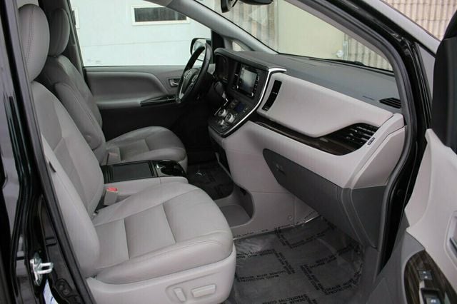 2018 Toyota Sienna ONE OWNER AWD XLE PREMIUM - 22947053 - 7