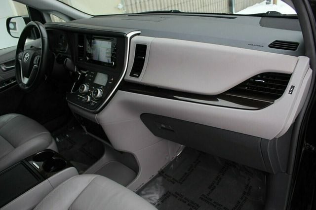 2018 Toyota Sienna ONE OWNER AWD XLE PREMIUM - 22947053 - 8