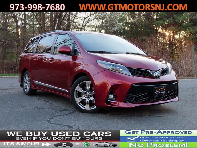 2018 Toyota Sienna SE FWD 8-Passenger - 23006227 - 0