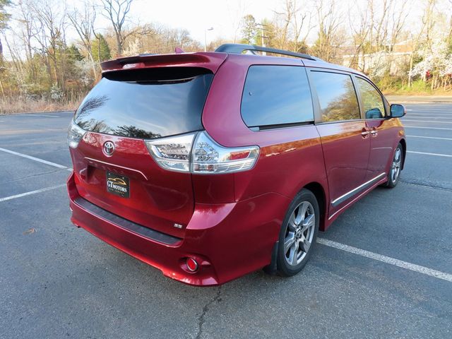 2018 Toyota Sienna SE FWD 8-Passenger - 23006227 - 15