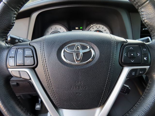 2018 Toyota Sienna SE FWD 8-Passenger - 23006227 - 45