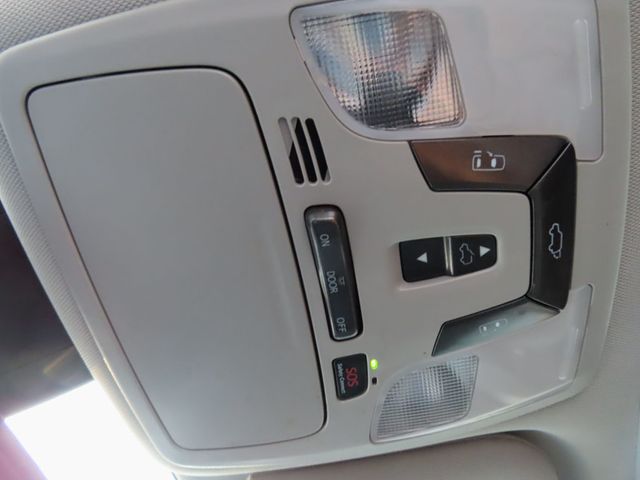 2018 Toyota Sienna SE FWD 8-Passenger - 23006227 - 48