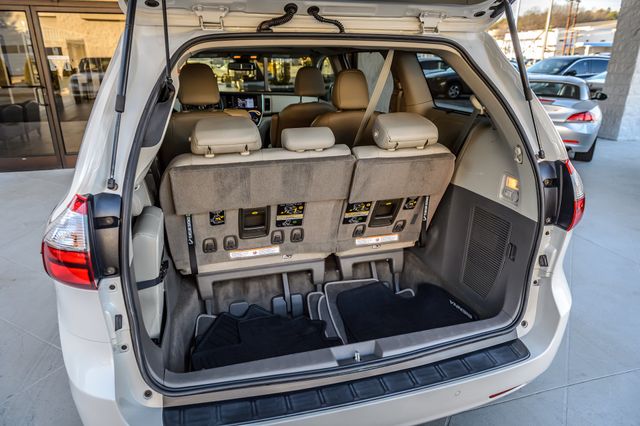 2018 Toyota Sienna SIENNA XLE PREMIUM - LEATHER - NAV - THIRD ROW - GORGEOUS - 22982877 - 10