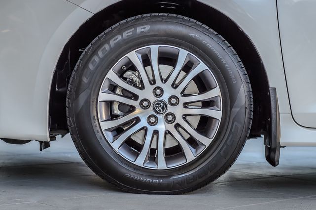 2018 Toyota Sienna SIENNA XLE PREMIUM - LEATHER - NAV - THIRD ROW - GORGEOUS - 22982877 - 12