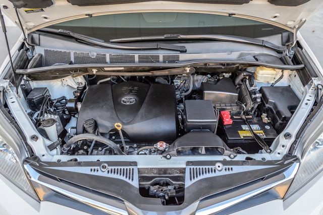 2018 Toyota Sienna SIENNA XLE PREMIUM - LEATHER - NAV - THIRD ROW - GORGEOUS - 22982877 - 16