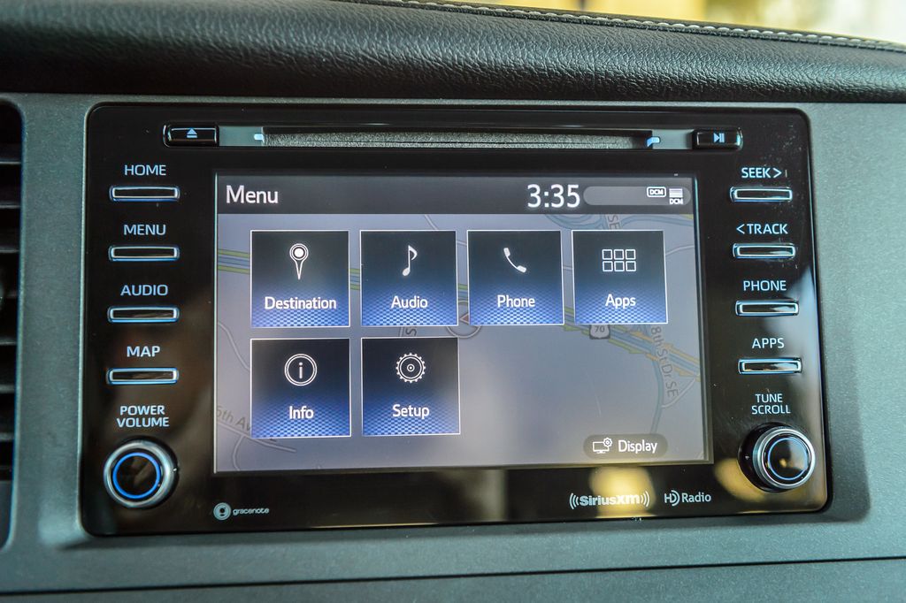 2018 Toyota Sienna SIENNA XLE PREMIUM - LEATHER - NAV - THIRD ROW - GORGEOUS - 22982877 - 18