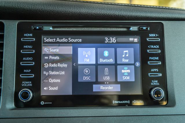 2018 Toyota Sienna SIENNA XLE PREMIUM - LEATHER - NAV - THIRD ROW - GORGEOUS - 22982877 - 21