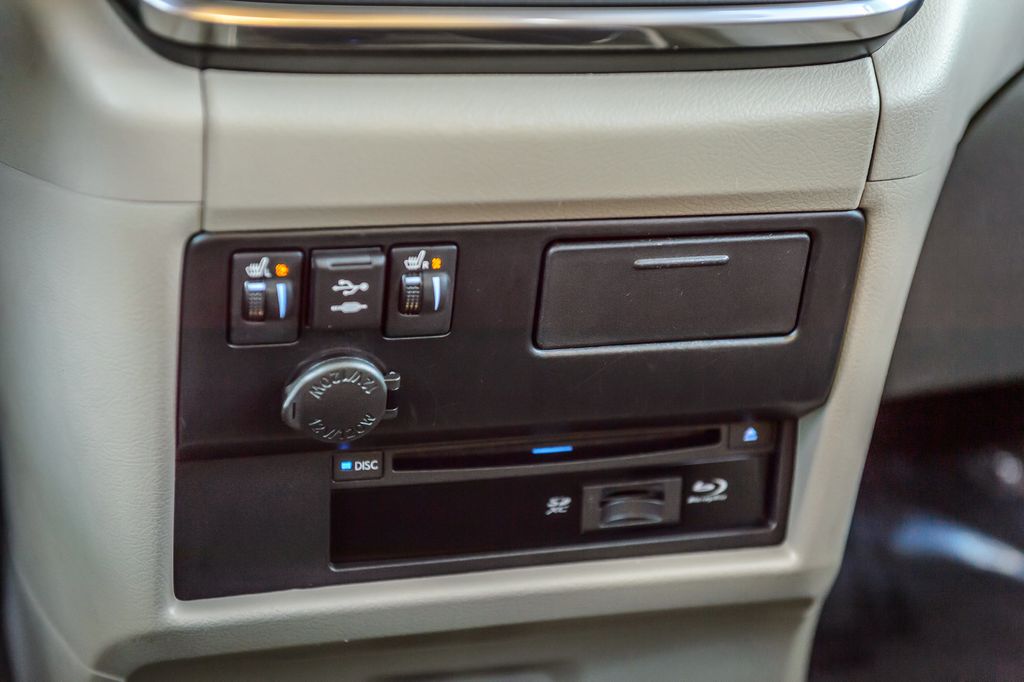 2018 Toyota Sienna SIENNA XLE PREMIUM - LEATHER - NAV - THIRD ROW - GORGEOUS - 22982877 - 30