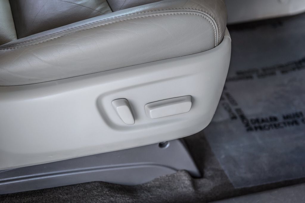 2018 Toyota Sienna SIENNA XLE PREMIUM - LEATHER - NAV - THIRD ROW - GORGEOUS - 22982877 - 47