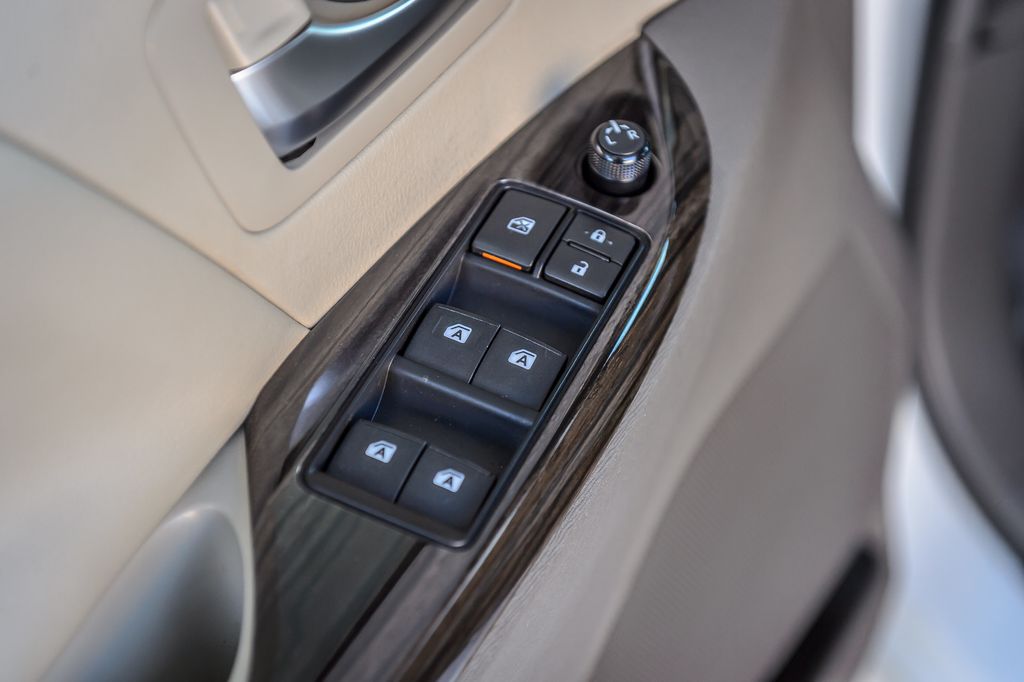 2018 Toyota Sienna SIENNA XLE PREMIUM - LEATHER - NAV - THIRD ROW - GORGEOUS - 22982877 - 51