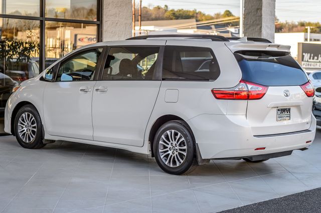 2018 Toyota Sienna SIENNA XLE PREMIUM - LEATHER - NAV - THIRD ROW - GORGEOUS - 22982877 - 6