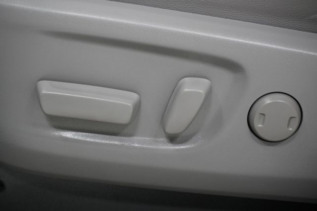 2018 Toyota Sienna XLE Automatic Access Seat FWD 7-Passenger - 22946429 - 14