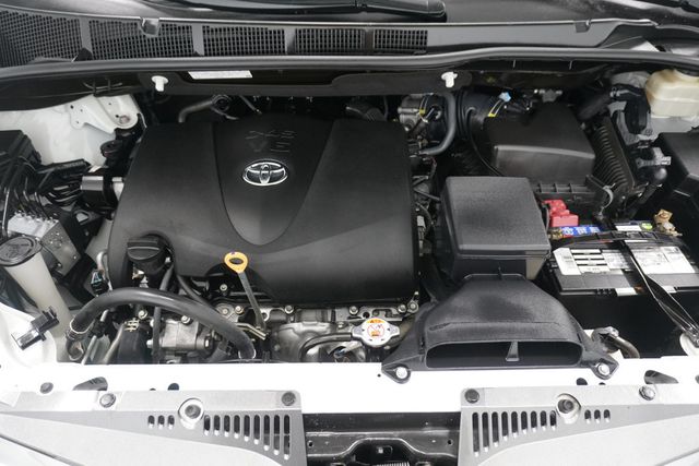 2018 Toyota Sienna XLE Automatic Access Seat FWD 7-Passenger - 22946429 - 30