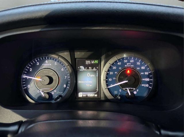 2018 Toyota Sienna XLE Automatic Access Seat FWD 7-Passenger - 22940471 - 19