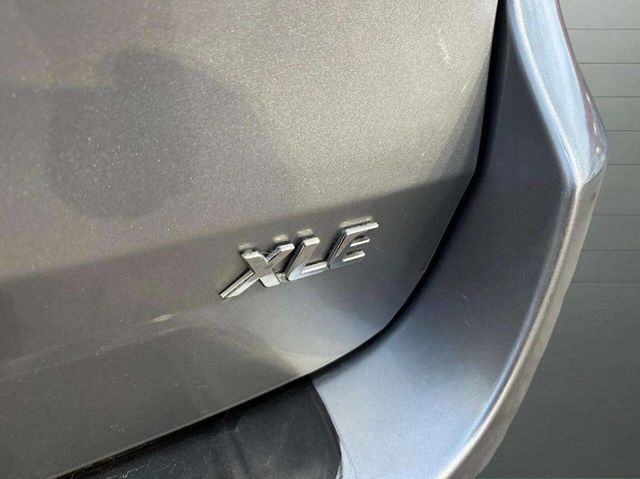 2018 Toyota Sienna XLE Automatic Access Seat FWD 7-Passenger - 22940471 - 26