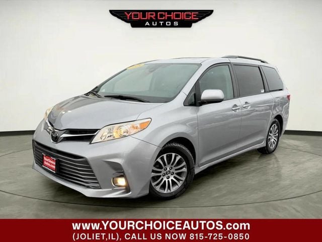 2018 Toyota Sienna XLE Automatic Access Seat FWD 7-Passenger - 22958086 - 0