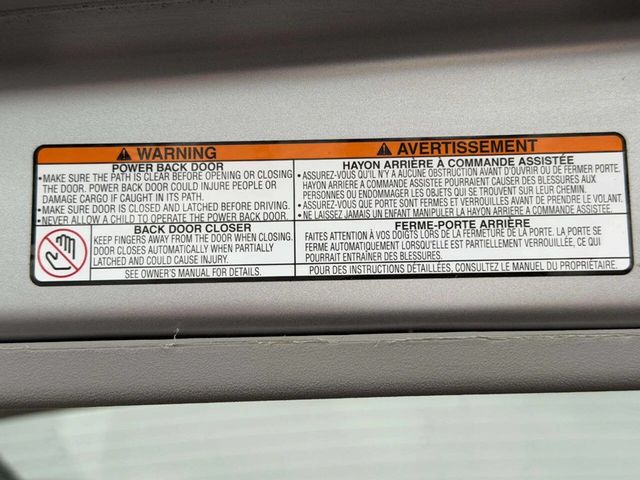 2018 Toyota Sienna XLE Automatic Access Seat FWD 7-Passenger - 22958086 - 24