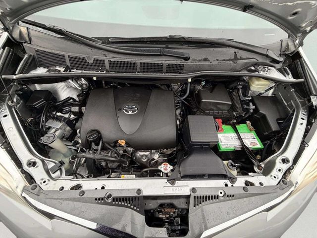 2018 Toyota Sienna XLE Automatic Access Seat FWD 7-Passenger - 22958086 - 37