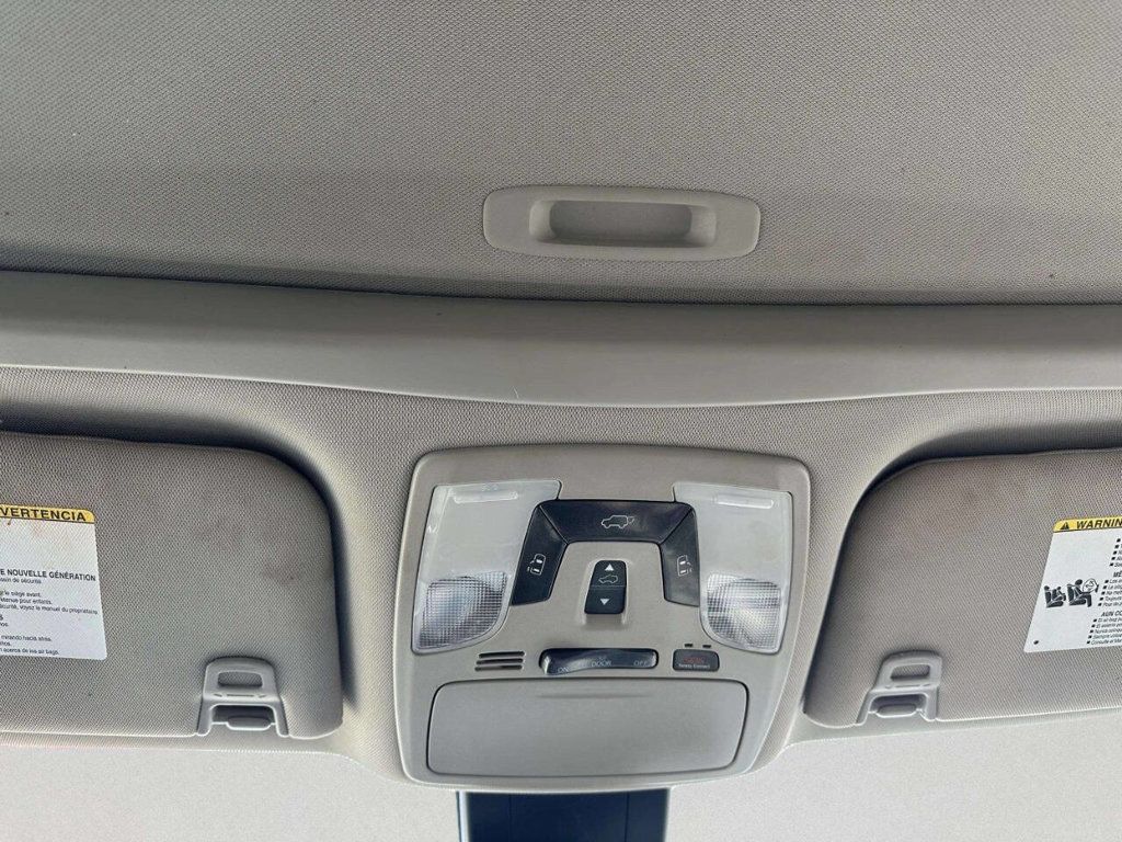 2018 Toyota Sienna XLE Automatic Access Seat FWD 7-Passenger - 22960696 - 24