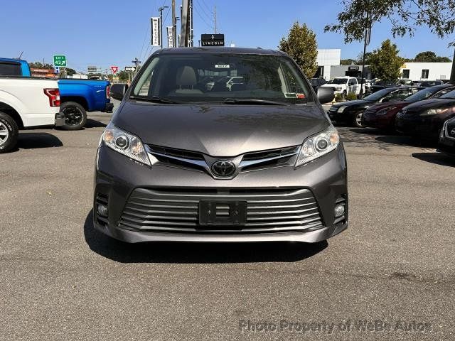 2018 Toyota Sienna XLE Automatic Access Seat FWD 7-Passenger - 22545810 - 0