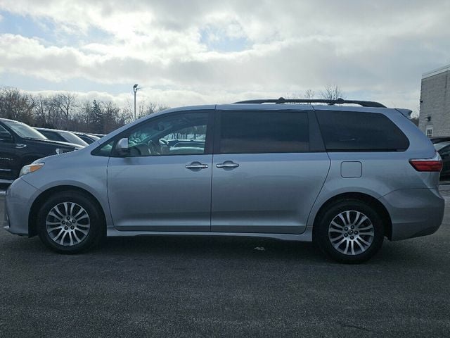 2018 Toyota Sienna XLE Automatic Access Seat FWD 7-Passenger - 22973158 - 15