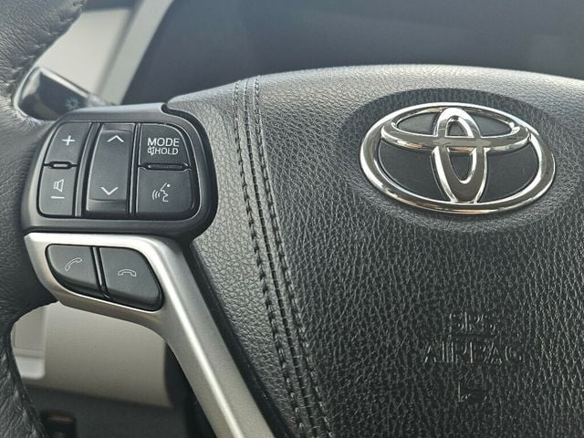 2018 Toyota Sienna XLE Automatic Access Seat FWD 7-Passenger - 22973158 - 25