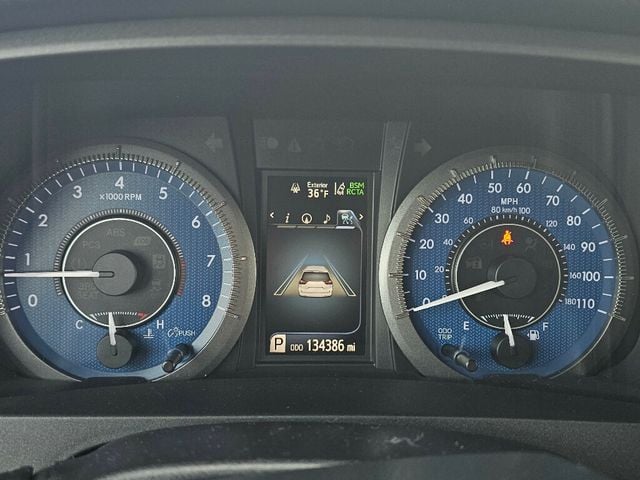 2018 Toyota Sienna XLE Automatic Access Seat FWD 7-Passenger - 22973158 - 28