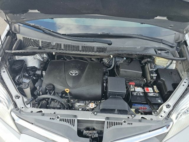 2018 Toyota Sienna XLE Automatic Access Seat FWD 7-Passenger - 22973158 - 36