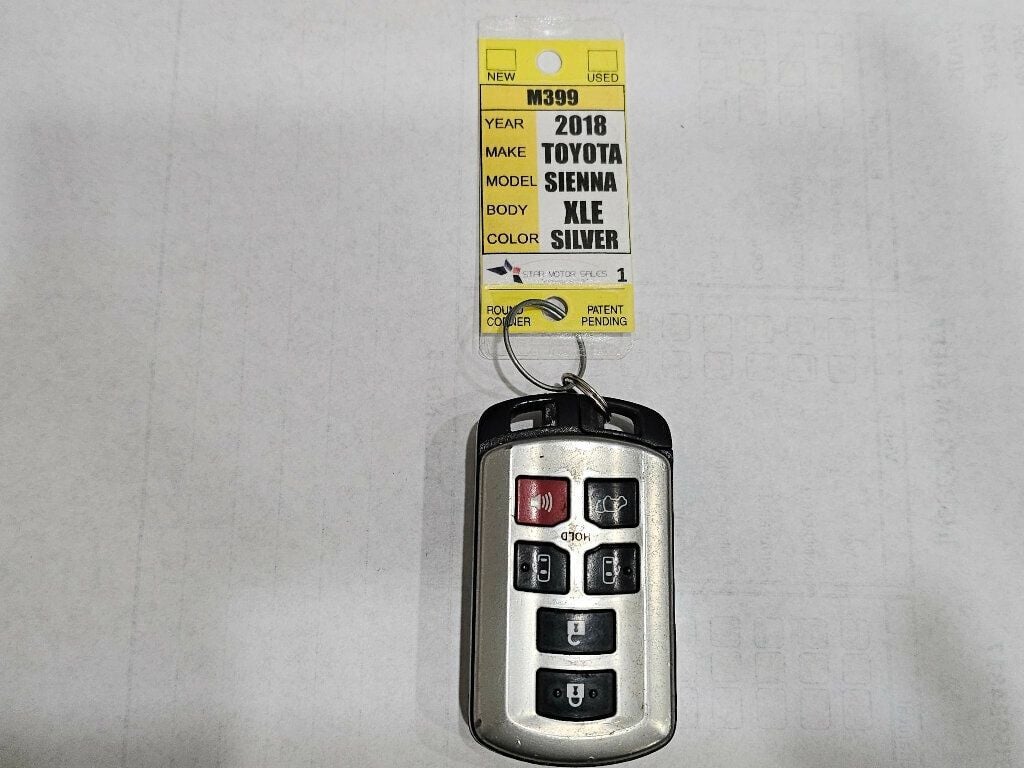 2018 Toyota Sienna XLE Automatic Access Seat FWD 7-Passenger - 22973158 - 39