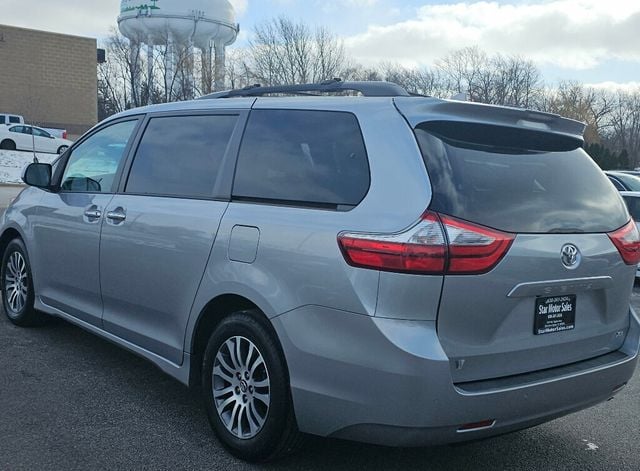 2018 Toyota Sienna XLE Automatic Access Seat FWD 7-Passenger - 22973158 - 5
