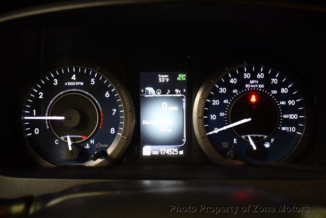 2018 Toyota Sienna XLE AWD 7-Passenger - 22939595 - 32