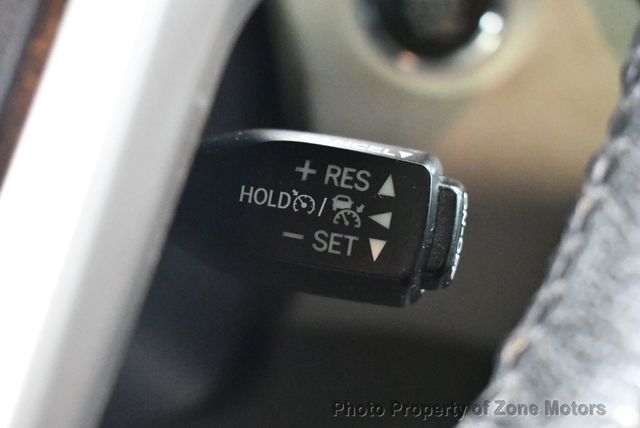 2018 Toyota Sienna XLE AWD 7-Passenger - 22939595 - 36