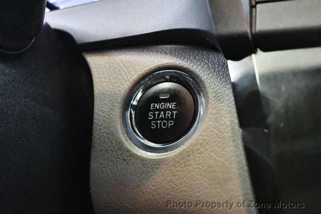 2018 Toyota Sienna XLE AWD 7-Passenger - 22939595 - 37